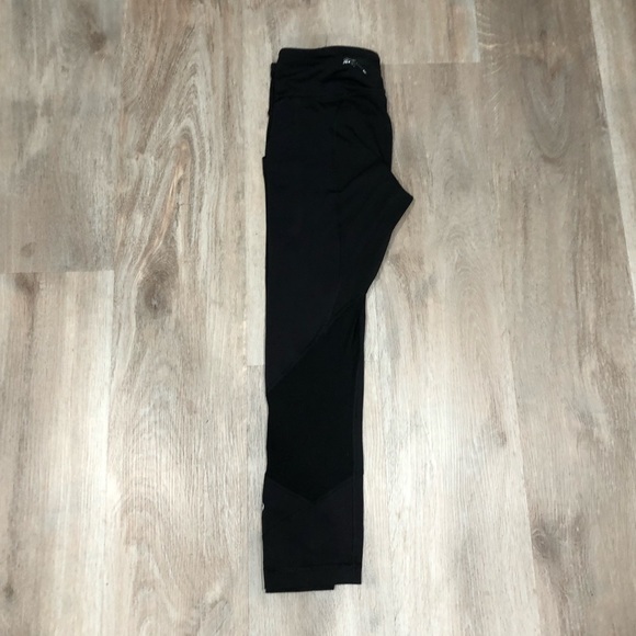 Lululemon Pace Revival Crop - Picture 4 of 7